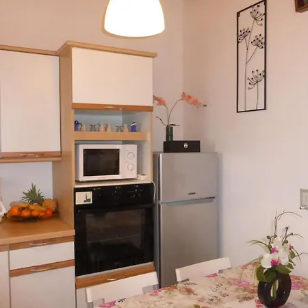 Sg000-c19 4 Pieces 6 Couchages *