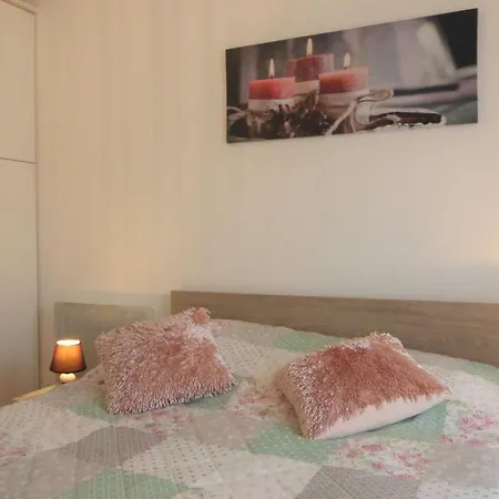 Sg000-c19 4 Pieces 6 Couchages فيلة