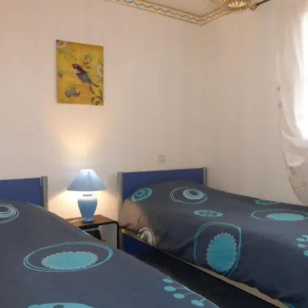 Sg000-c19 4 Pieces 6 Couchages فيلة *