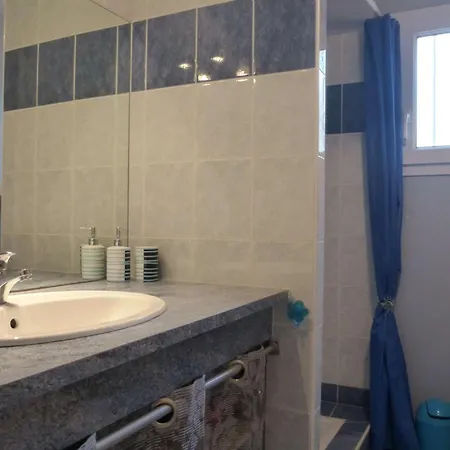 فيلة Sg000-c19 4 Pieces 6 Couchages