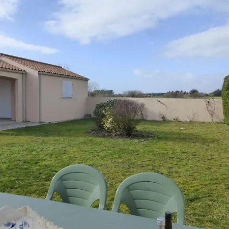 Villa Sg000-c19 4 Pieces 6 Couchages Givrand
