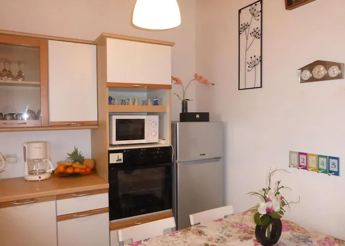 Sg000-c19 4 Pieces 6 Couchages *