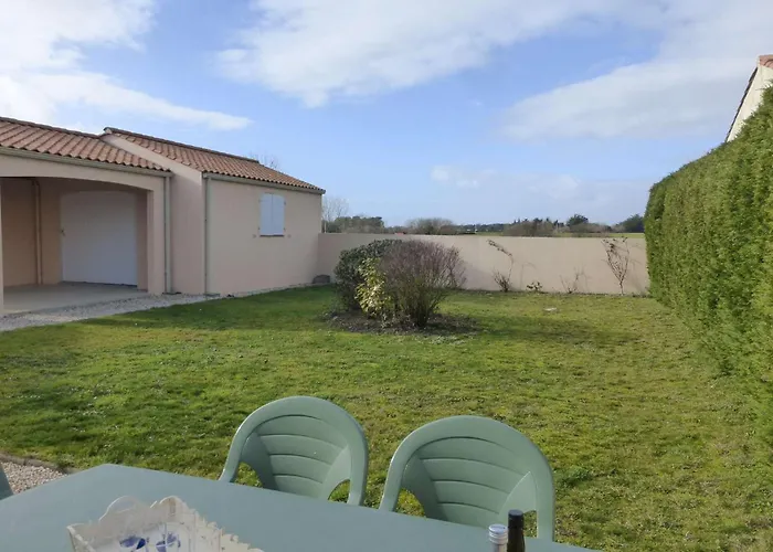 Villa Sg000-c19 4 Pieces 6 Couchages Givrand